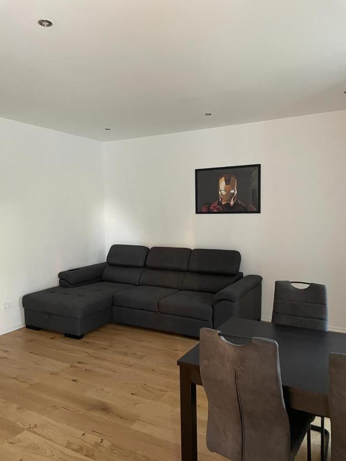 Aegida Beachfront Apartment كوبر المظهر الخارجي الصورة
